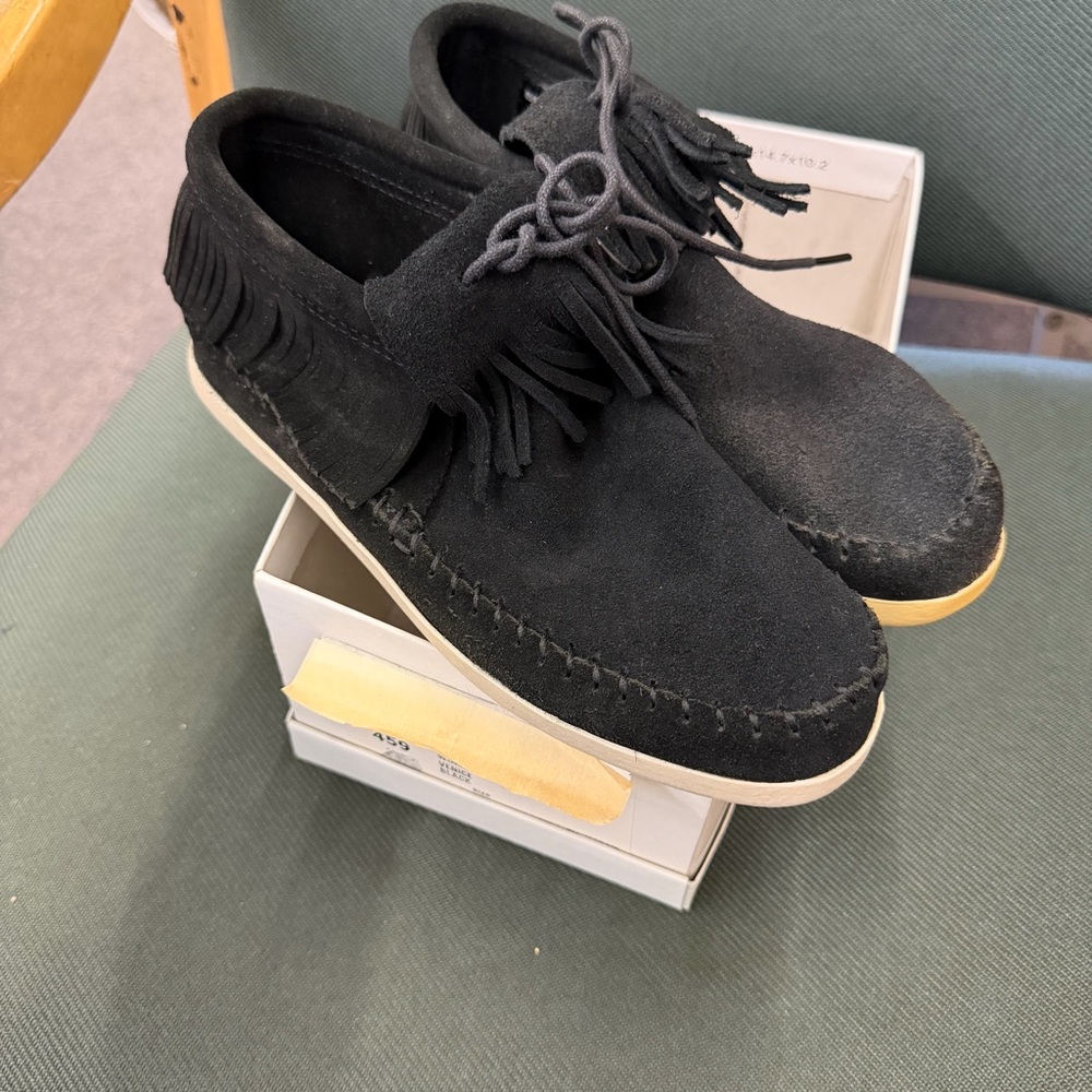 Minnetonka Venice Black Suede Fringe Bootie- new but sun dyed